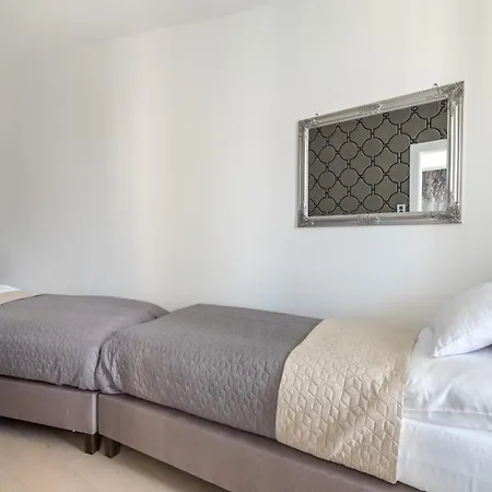 Carbona Kakadu 203 B Hévíz